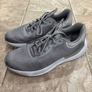 Lululemon Men's Beyondfeel Running Shoe Sz 10.5